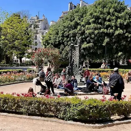 The Romantic Notre Dame Apartmán