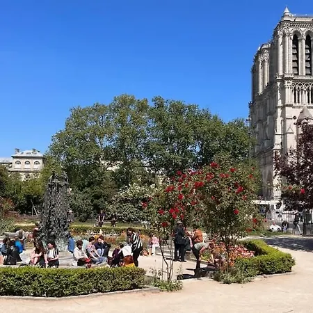 The Romantic Notre Dame Lägenhet *