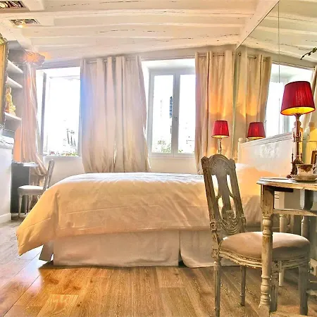 The Romantic Notre Dame *