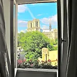 The Romantic Notre Dame Διαμέρισμα