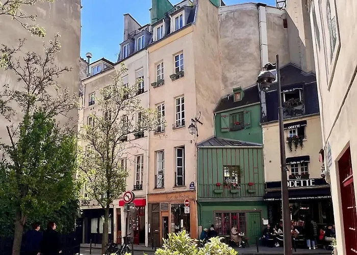 The Romantic Notre Dame * Paris